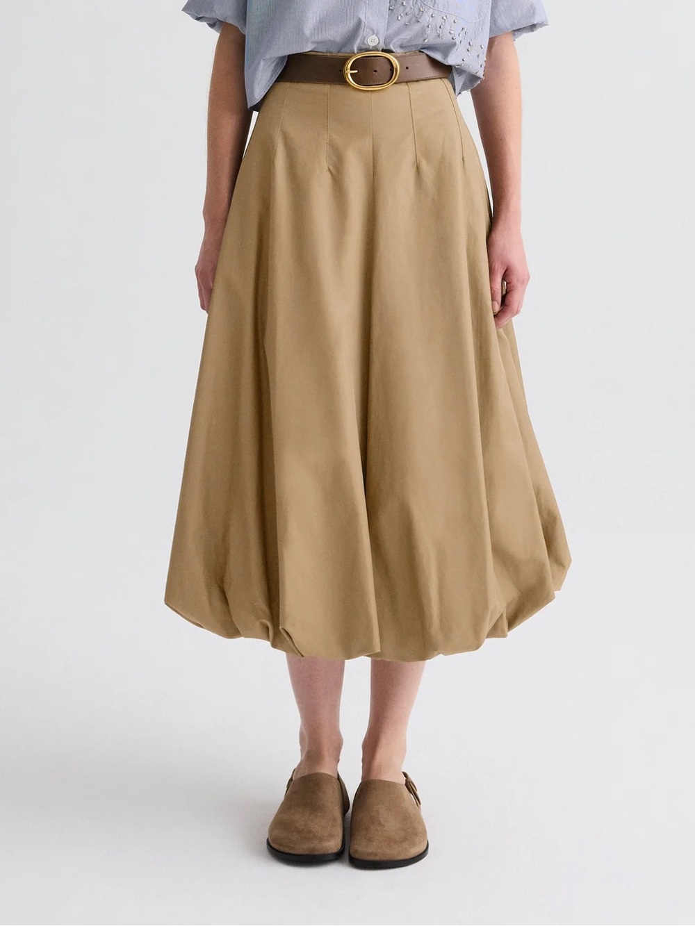 NWT FULL INTENTIONS SKIRT
COLOR British khaki IN TRENCH CHINO TWILL size 4
